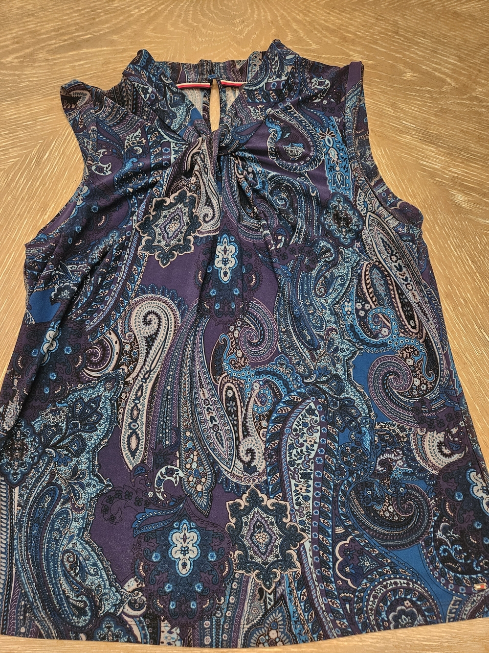 Sleeveless Paisley Tie-Neck Shell - Blue & Purple